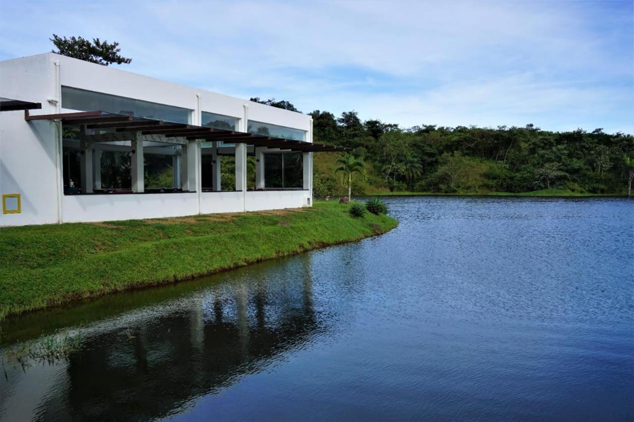 Hotel Vista Lago Santiago Ngoại thất bức ảnh